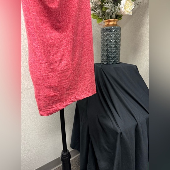 BCG Women's Red Short Sleeve Tee - Picture 3 of 8